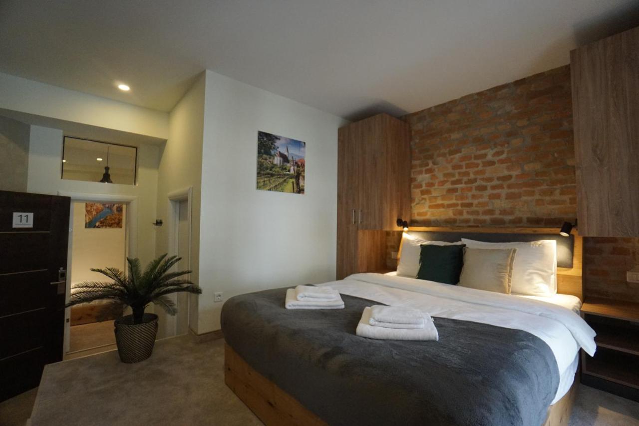 Urban Lodge Belgrade Exterior photo